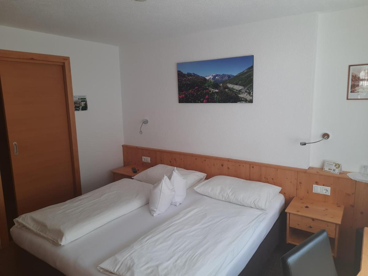 Gruenwaldhof Bed and Breakfast Tux Εξωτερικό φωτογραφία