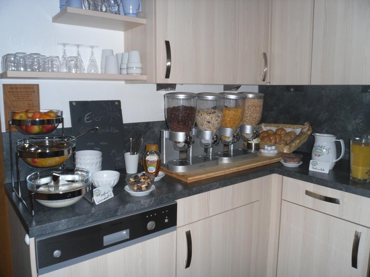 Gruenwaldhof Bed and Breakfast Tux Εξωτερικό φωτογραφία